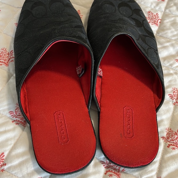 Coach slippers size 8 - Picture 2 of 4